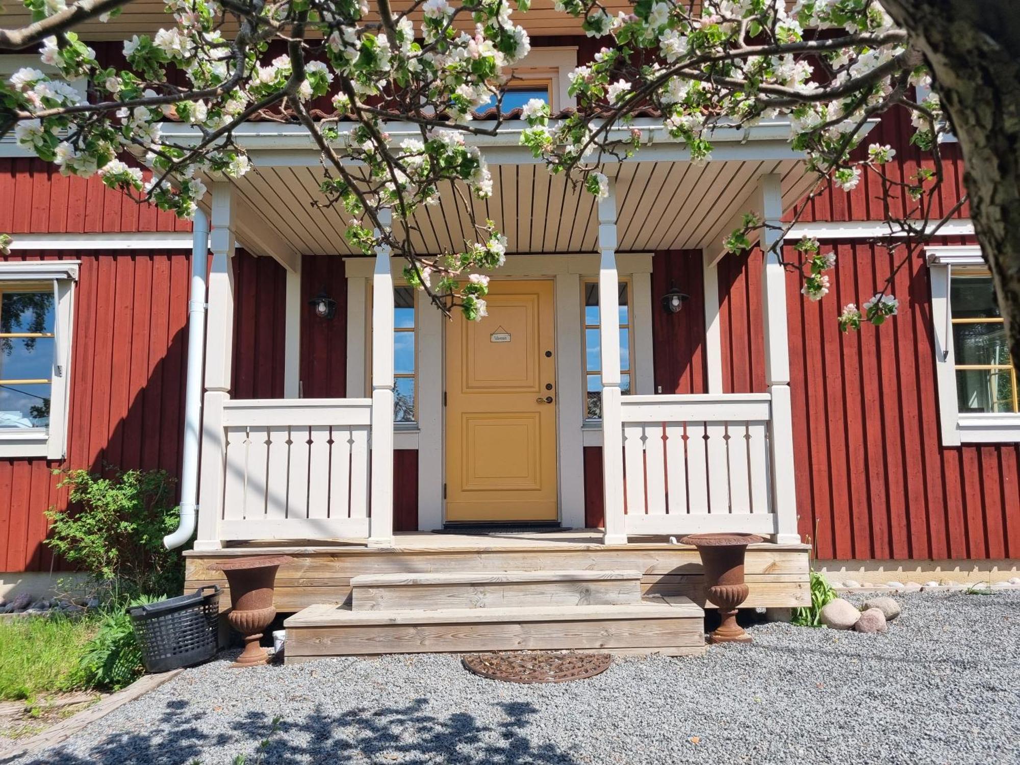 Saellinge House - Cozy Villa With Fireplace And Garden Close To أوبسالا المظهر الخارجي الصورة