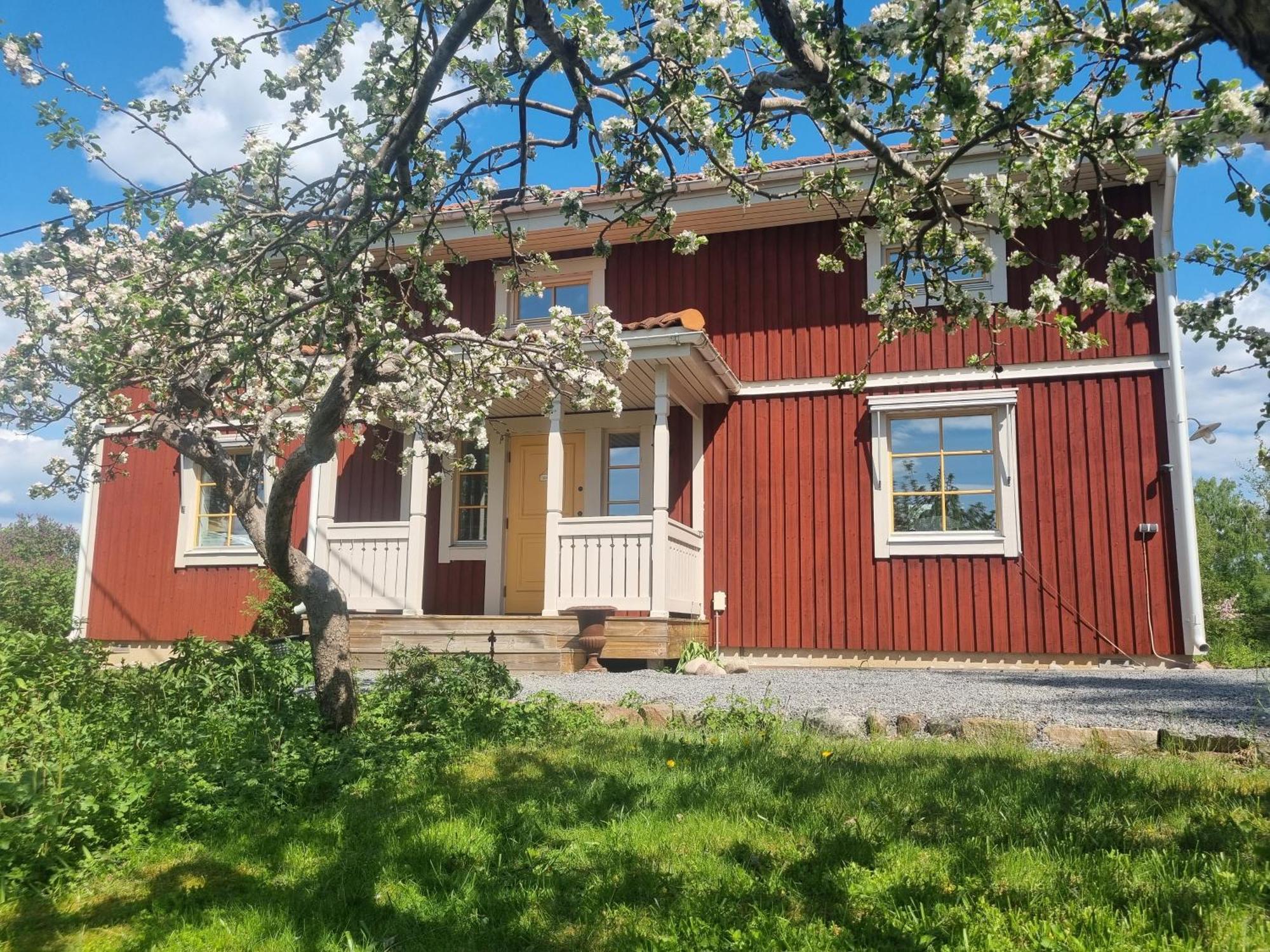 Saellinge House - Cozy Villa With Fireplace And Garden Close To أوبسالا المظهر الخارجي الصورة
