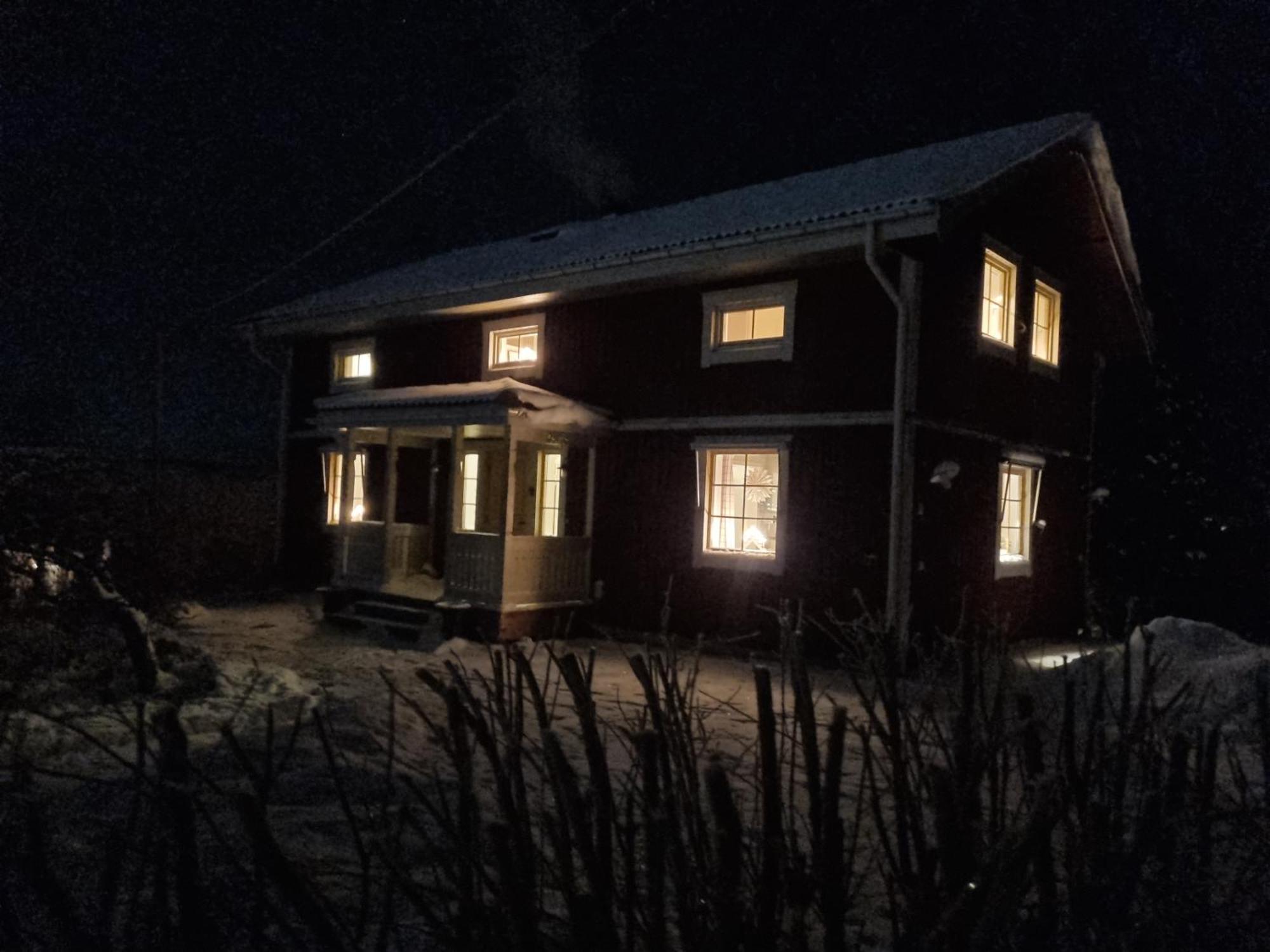 Saellinge House - Cozy Villa With Fireplace And Garden Close To أوبسالا المظهر الخارجي الصورة